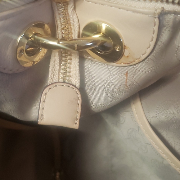 Michael Kors Vanilla PVC purse/crossbody - Picture 8 of 16